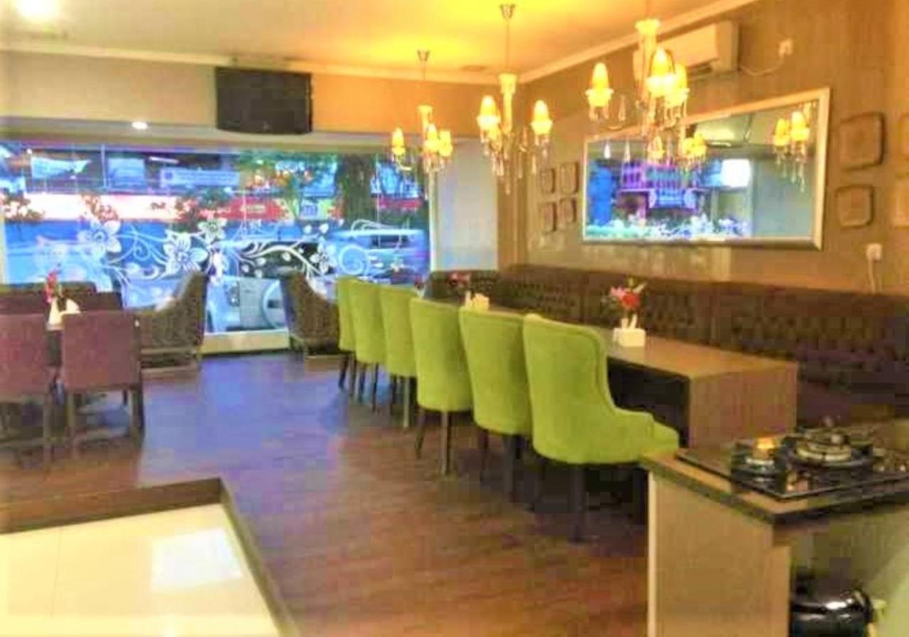 Hotel Segiri Samarinda Bagian luar foto