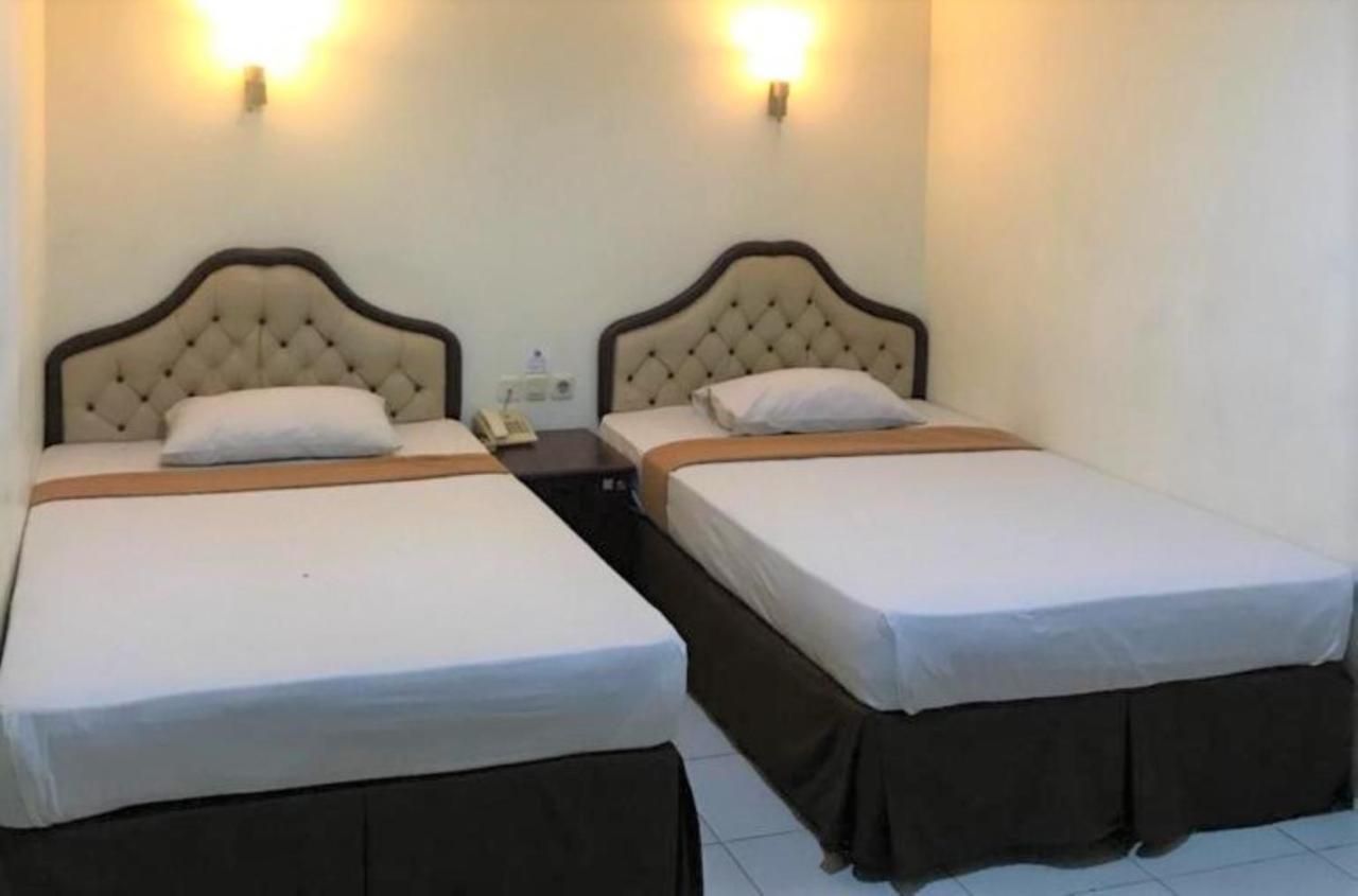 Hotel Segiri Samarinda Bagian luar foto